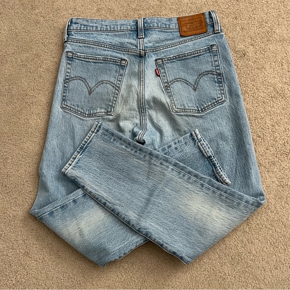 2018 Levi’s 501 Wedgie Big E Reissue Button Fly Straight Leg Jeans Lt Blue Wash - Picture 3 of 12